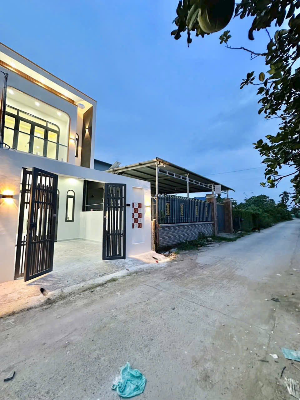 Nhà 1 trệt 1 lầu 100m2 gần bờ kè Bửu Long, Đồng Nai - Dưới 2 tỷ