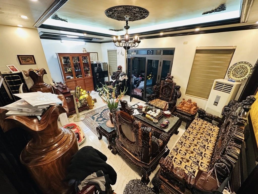 Nhà Ba Đình - Mặt tiền 7.2m, cách phố 30m - Sổ đỏ vuông vắn, giá chỉ 11.8 tỷ