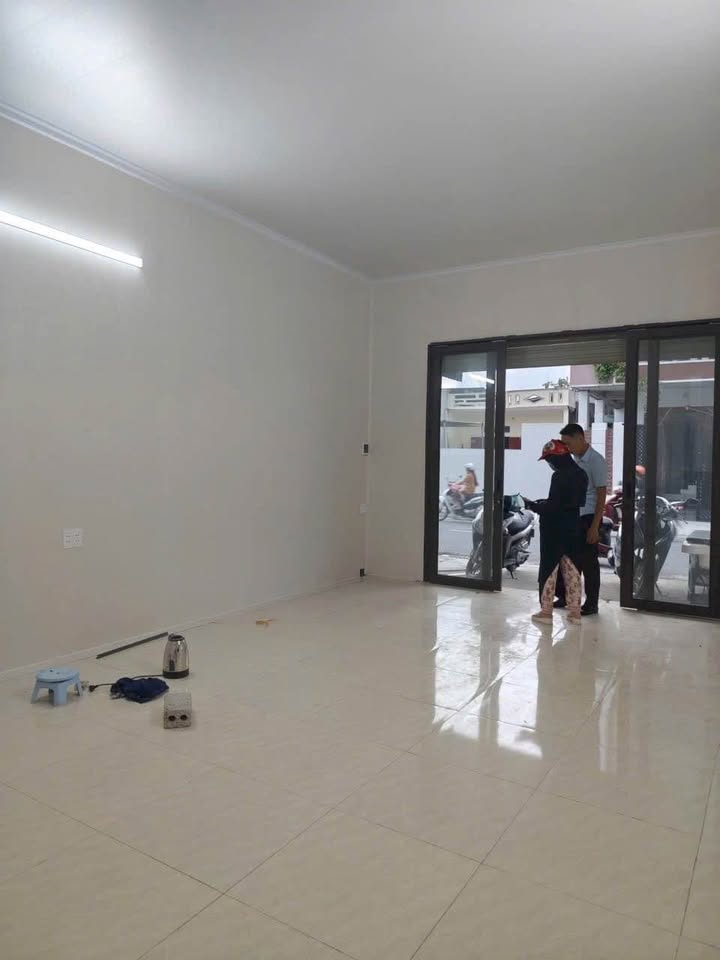 Nhà cấp 4 60m2 mặt tiền 4,5m trục chính kinh doanh Quảng Đông, Thanh Hóa