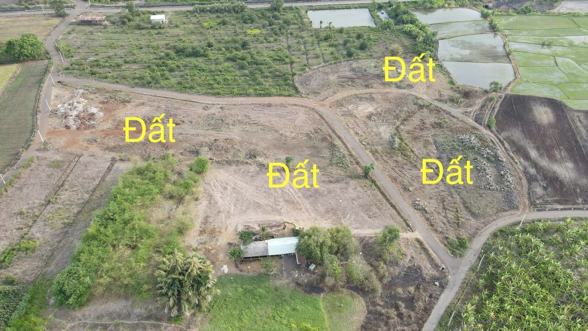 Bán đất vườn rộng 1,6 hecta, mặt tiền nhựa 500m, gần khu sinh thái Suối Rao