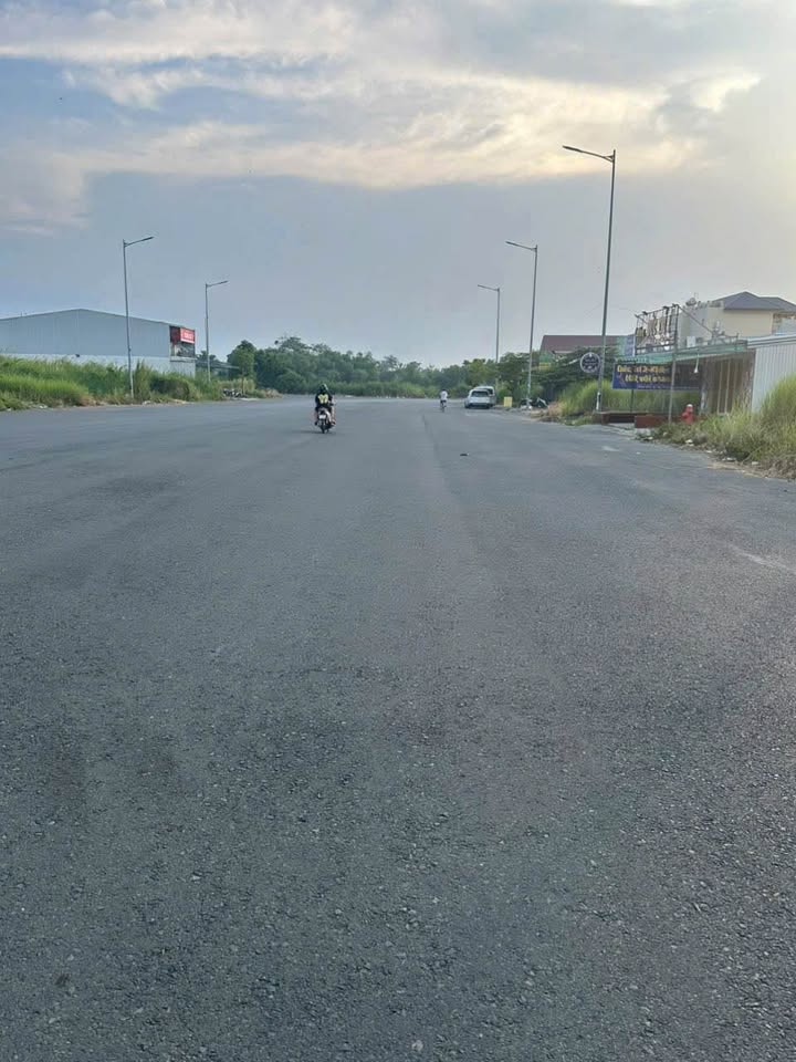 Bán nền Golden Nguyễn Thái Học, An Giang, dòng tiền ổn định