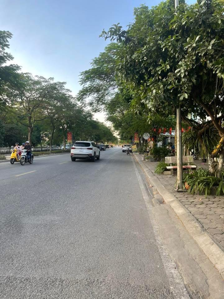 Siêu phẩm nhà 5 tầng thang máy tại Long Biên, Hà Nội, diện tích 45m²