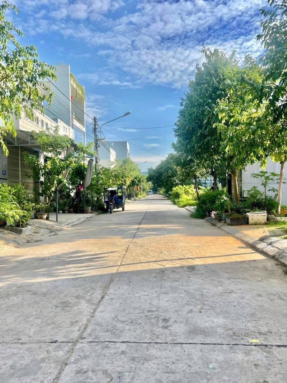 Bán đất mặt tiền 90m2 gần Nguyễn Diêu, Phường Quy Nhơn Đông, lộ giới 13m