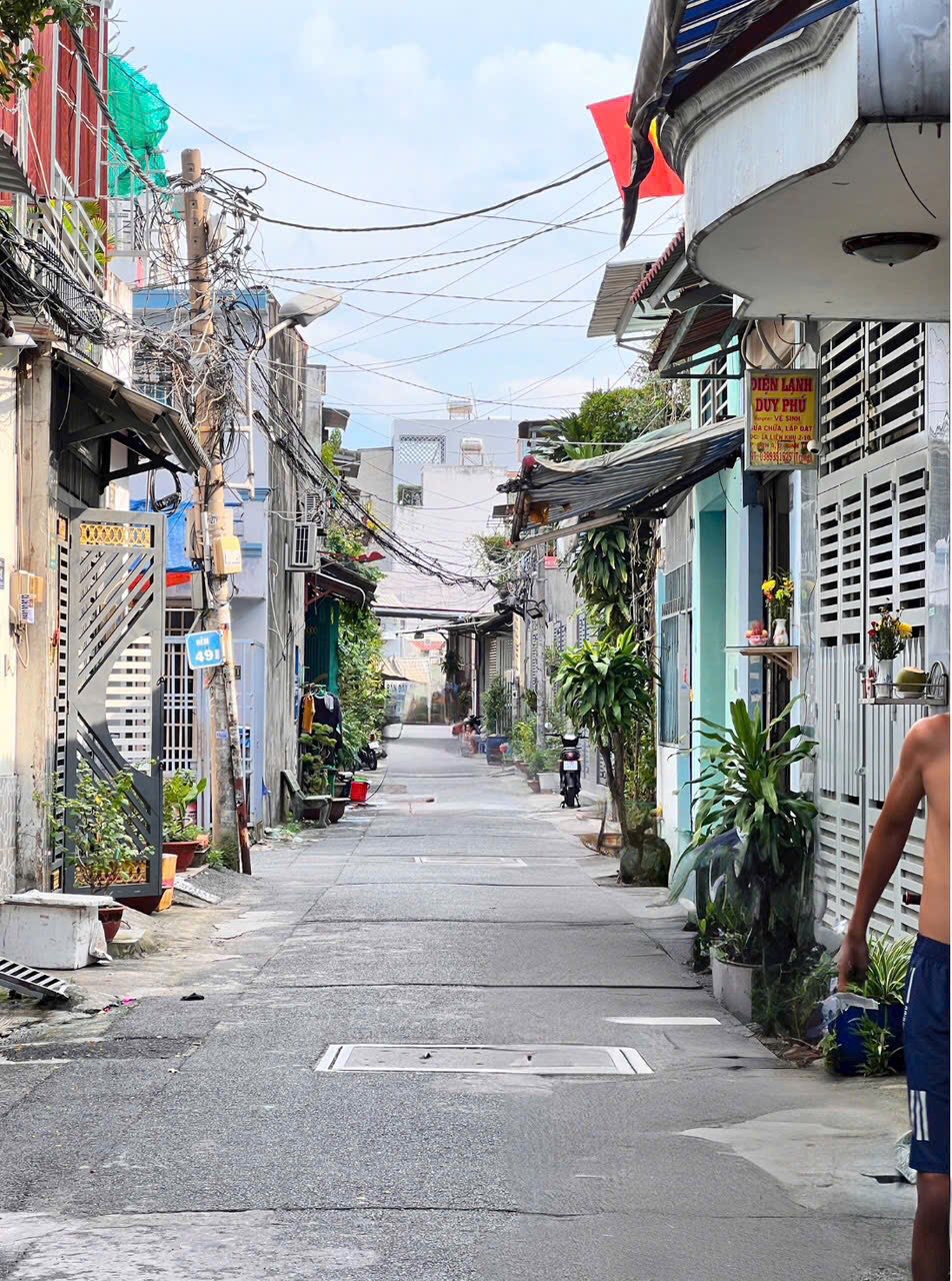 Mở ra cơ hội kinh doanh và an cư lý tưởng với căn nhà mặt tiền đường nội bộ tại Bình Tân