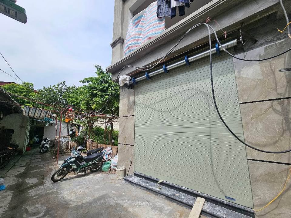 Nhà mới xây 5 tầng thang máy phố Kim Ngưu, view hồ Thanh Nhàn - 15 tỷ