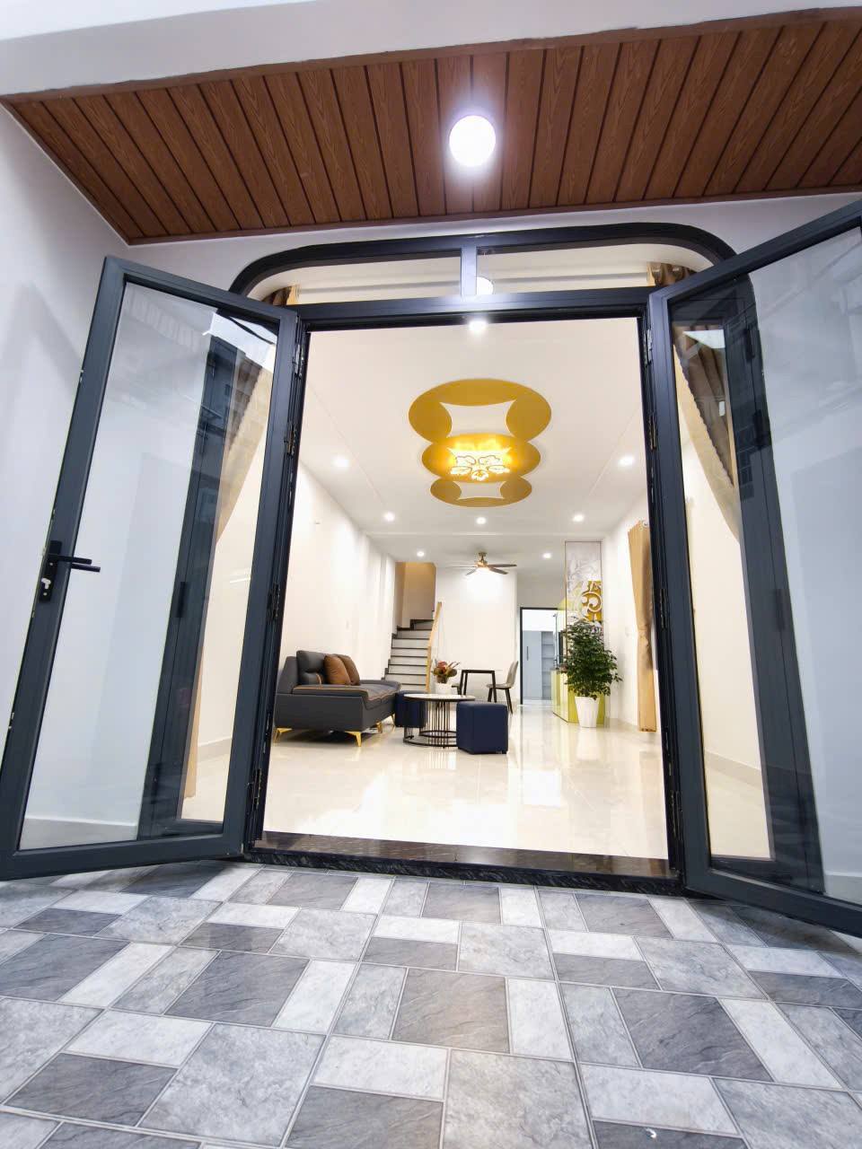 Bán nhà 1 trệt 1 lầu mới đẹp, 60m2, đường Nam Kỳ Khởi Nghĩa, phường Thắng Tam, Vũng Tàu