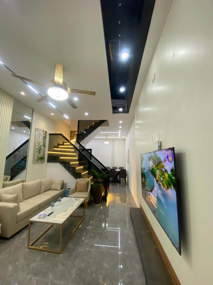 Nhà phân lô quân đội Hoàng Văn Thái, ô tô đỗ cửa, 2 thoáng cực chill