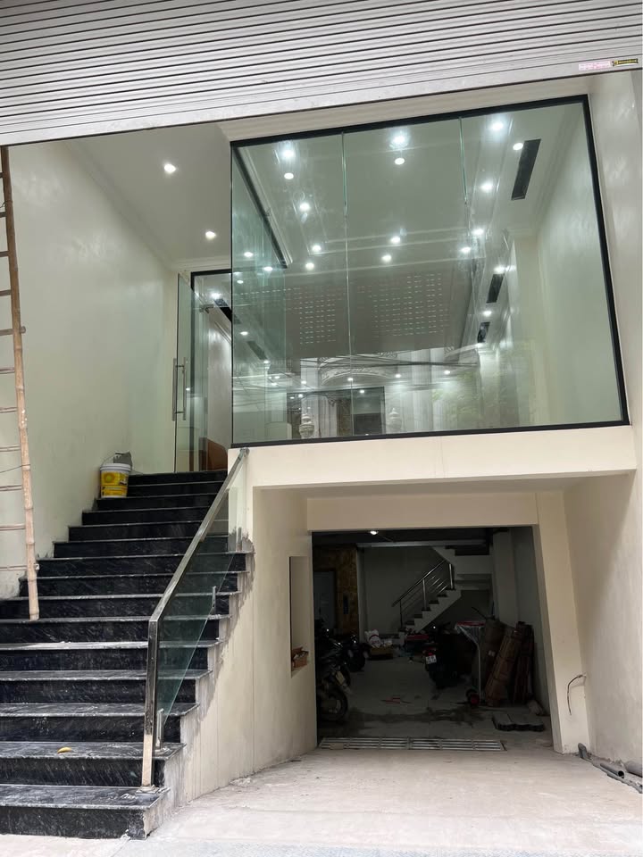 Nhà mới xây tại trung tâm Phủ Lý, mặt tiền rộng, tiện kinh doanh