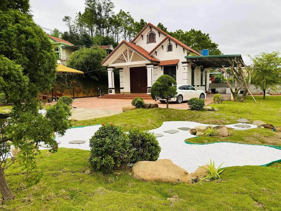 Biệt thự Villa sân vườn 900m2, thiên đường nghỉ dưỡng giữa lòng Hạ Long