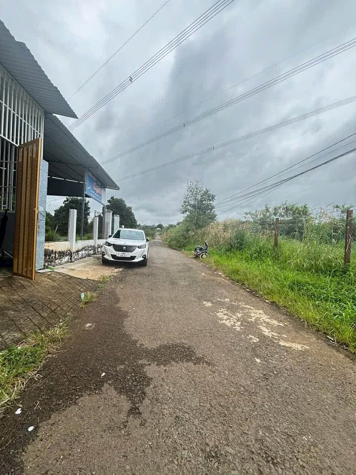 Bán đất tặng nhà cấp 4, 5x20m, 1.39 tỷ tại Phường Thành Nhất, Đắk Lắk