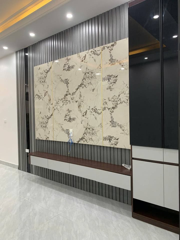 Bán nhà 3 tầng, 42m2 tại Trần Thành Ngọ, Kiến An, Hải Phòng, ngõ 3m, giá 2,65 tỷ