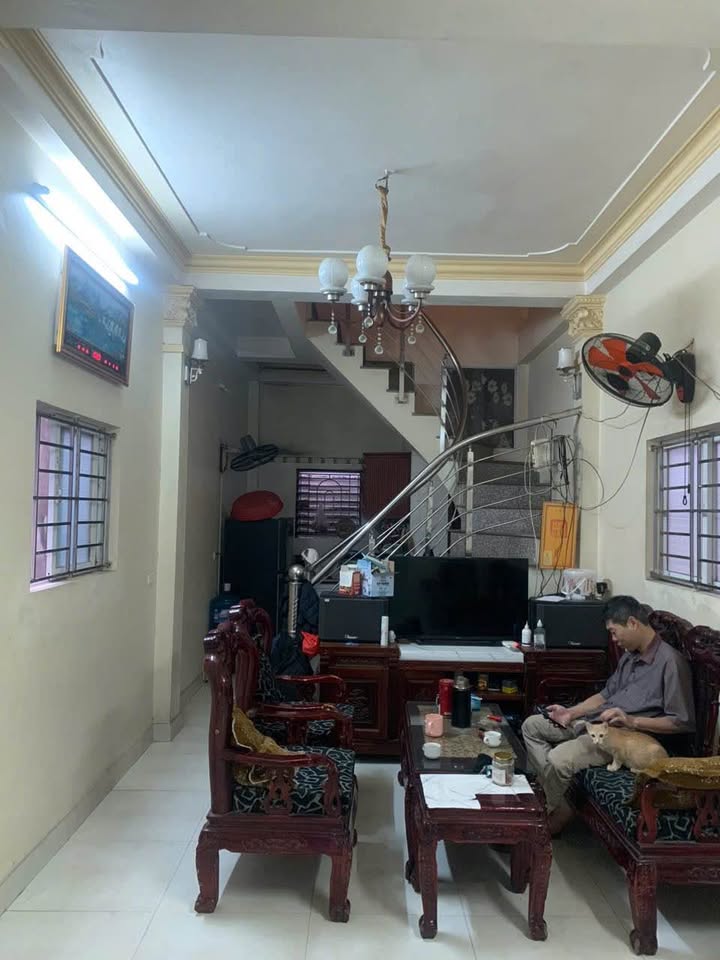 Nhà 3 tầng trung tâm thành phố Nam Định, 35m2, ngõ nông gần phố