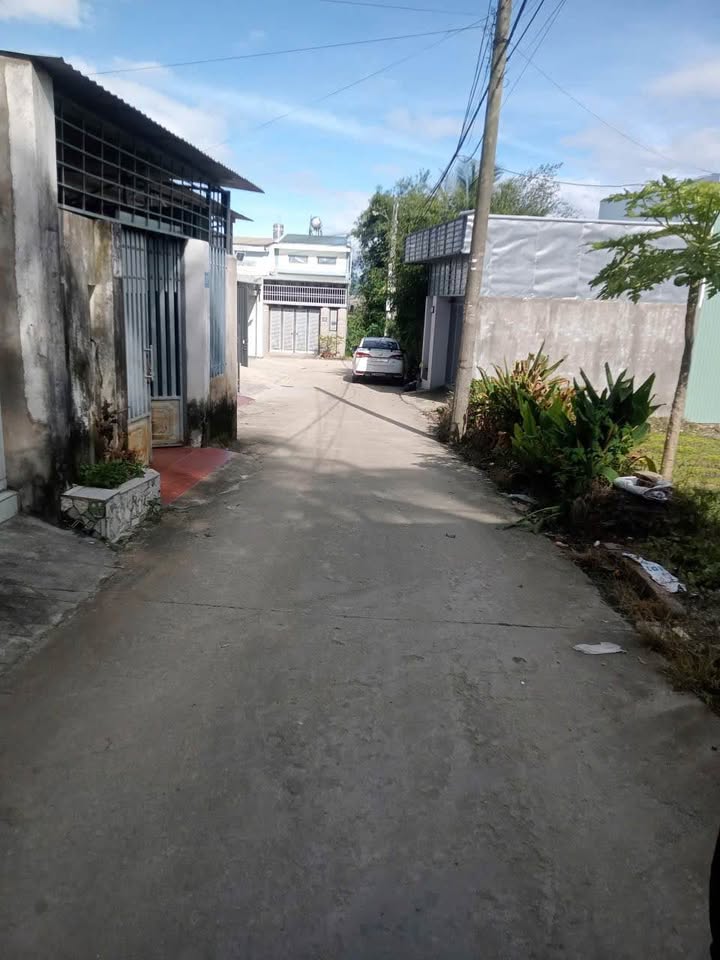 Cơ hội sở hữu ngay căn nhà hẻm nội phố tại phường Thắng Lợi, thành phố Kon Tum