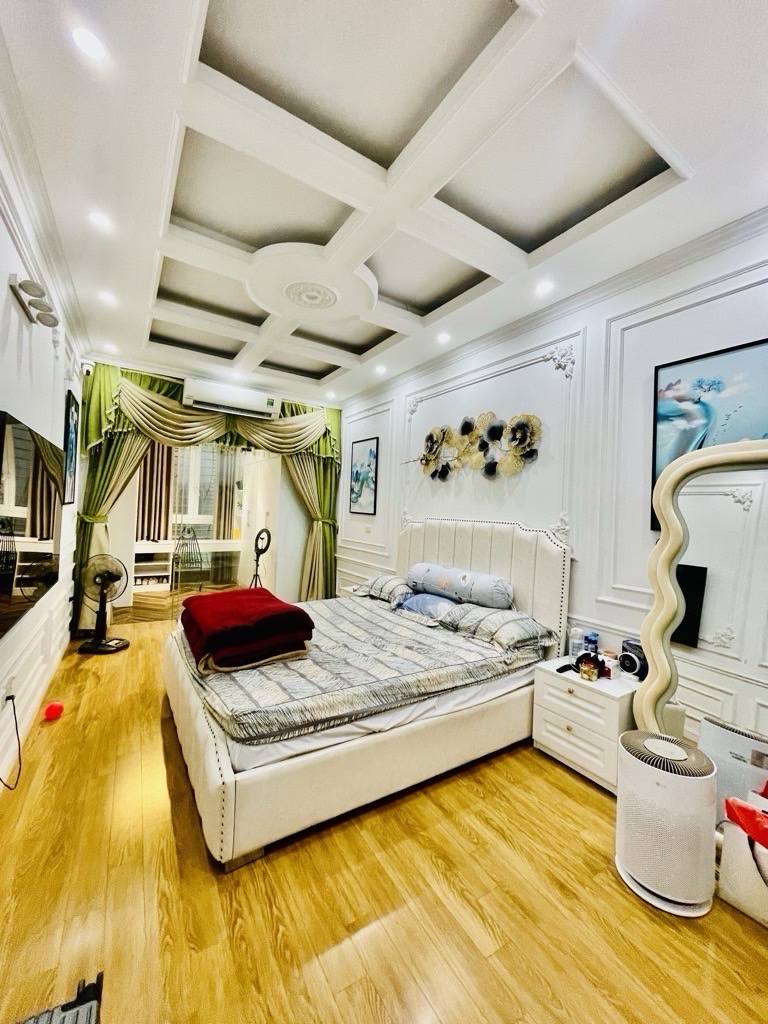 Nhà dân xây Tân Ấp, Ba Đình 55m2, 4 tầng, 4 phòng ngủ, ngõ rộng, sổ vuông vắn