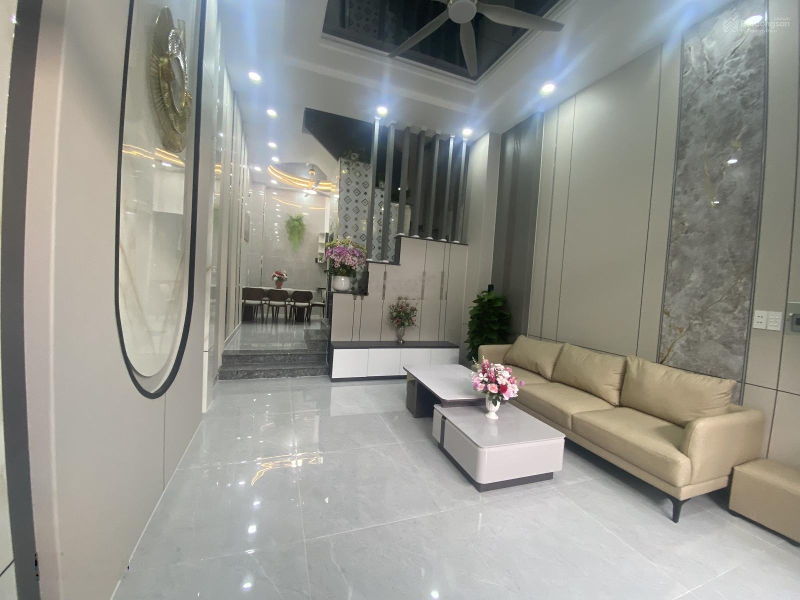 Bán nhà mới Tân Bình ở ngay 50 m², 3 tầng, 6 tỷ ok nhất