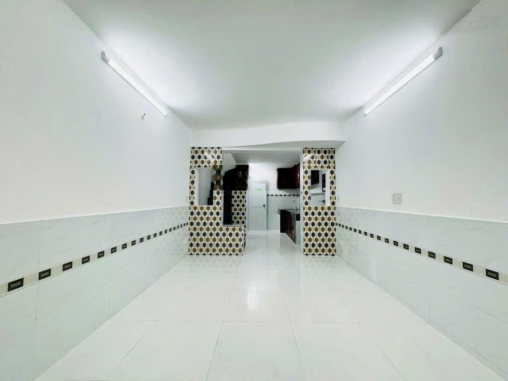 NGON, Nhà Quang Trung, 23m2, Hẻm 3m, 2 tầng, 2.7 tỷ TL 0964364745