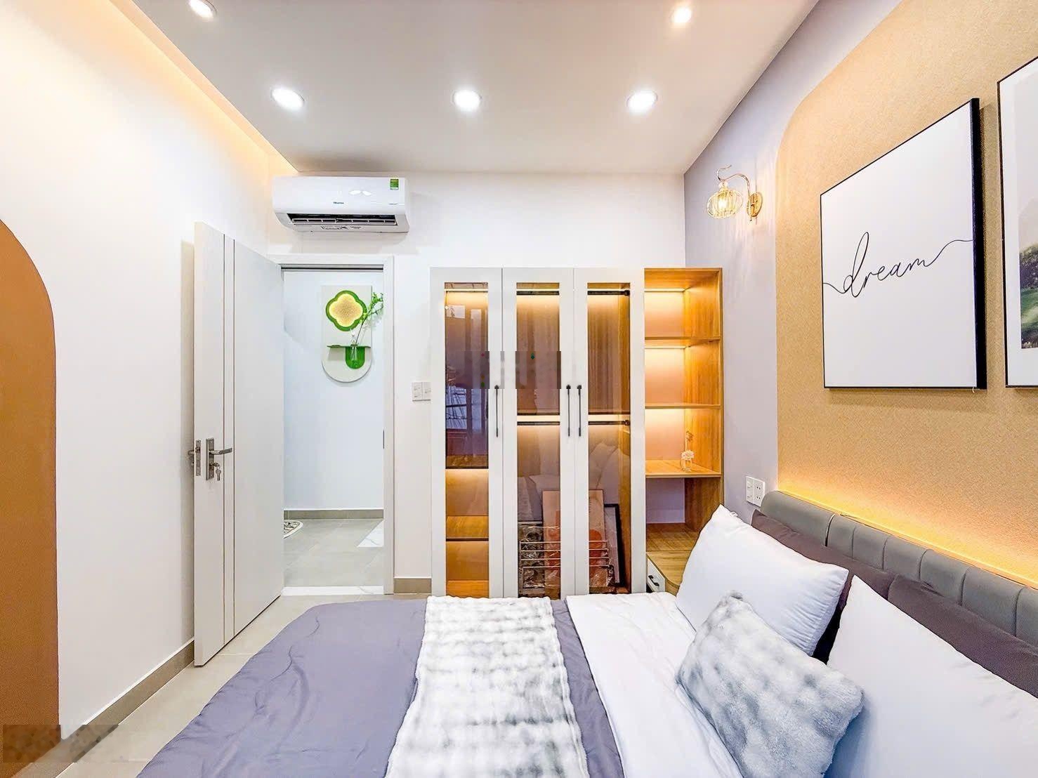 Nhà Đẹp 2 Tầng - 3 Phòng Ngủ - Hẻm Xe Hơi - Phan Văn Trị