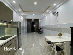 Nhà 3 tầng bê tông cốt thép, hẻm xe tải, Gần Ngã Tư 4 Xã, giá hời như mơ