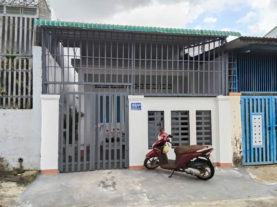 Nhà đẹp 5x14m, hẻm ô tô tải tránh nhau, trung tâm Buôn Ma Thuột