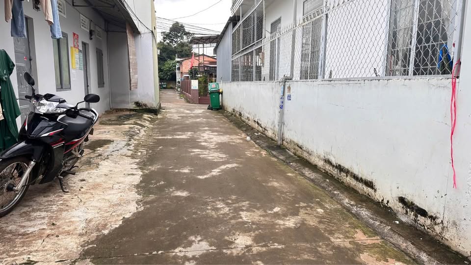 Đất hẻm ô tô Y Moan, Tân Lợi 5m x 19.5m, thổ cư 50m2, giá chỉ 2.6 tỷ