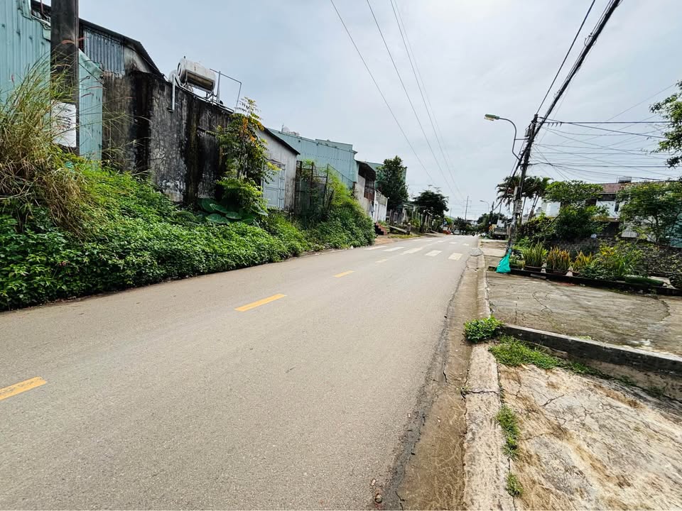 Bán nhà mặt tiền Nguyễn Thiếp, phường Diên Hồng, Gia Lai