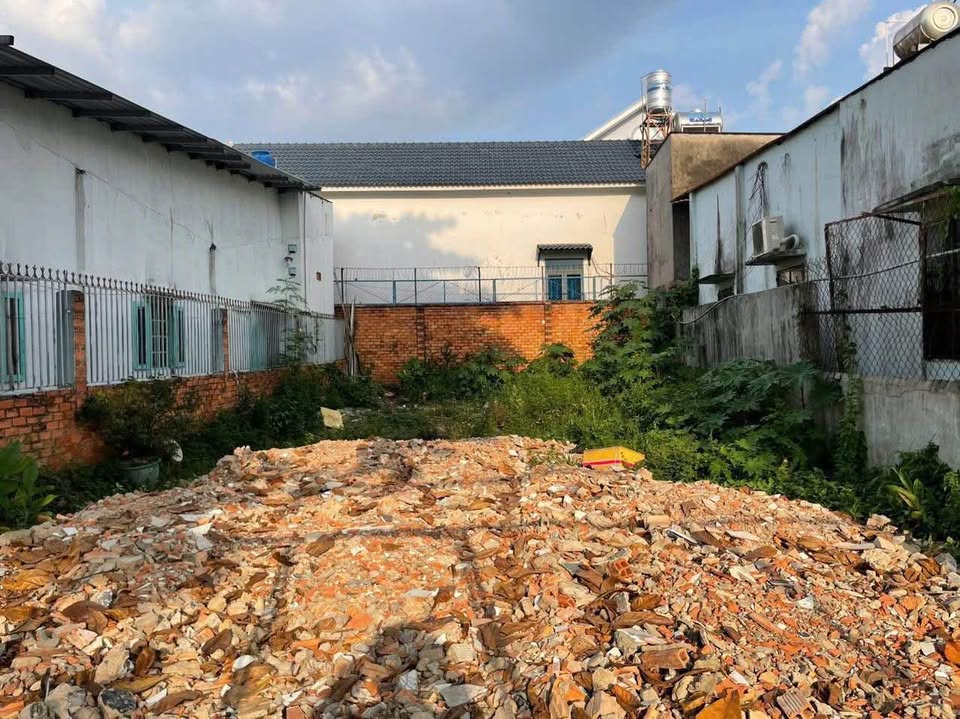 Bán đất thổ cư Hóc Môn, 168m2, mặt tiền 8m, giá 4,8 tỷ