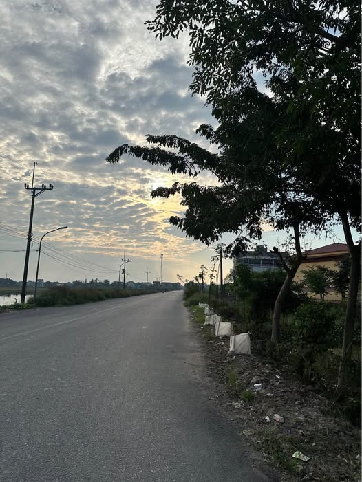 Đất vàng 97m2, ngõ ô tô nhỏ vào đất, giá chỉ 2 tỷ tại Thuận Thành