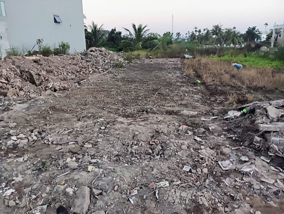 Bán đất 81,6m2 mặt tiền đường 10m tại Văn Xá, Kiến Thụy, Hải Phòng