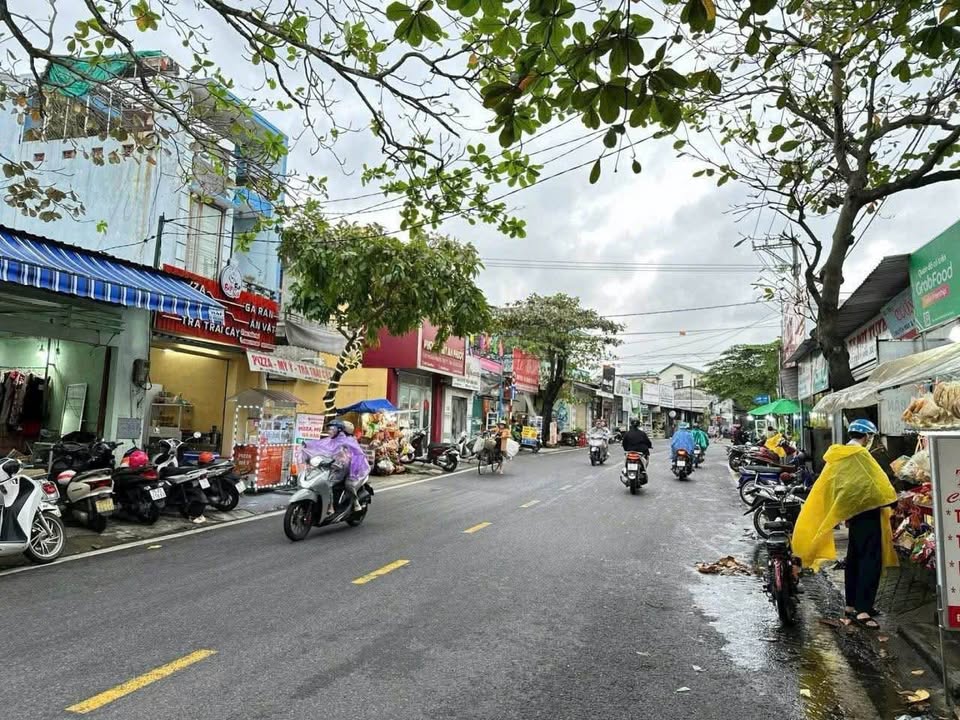 Bán đất 263m2 mặt tiền 127 Trần Phú, Huế vị trí đắc địa, kinh doanh sầm uất