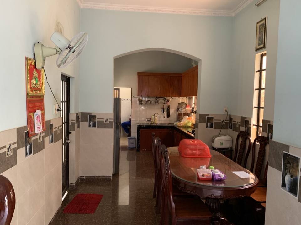 Bán đất tặng nhà cấp 4 kiên cố, mặt tiền rộng 92m² tại Dĩ An, Bình Dương