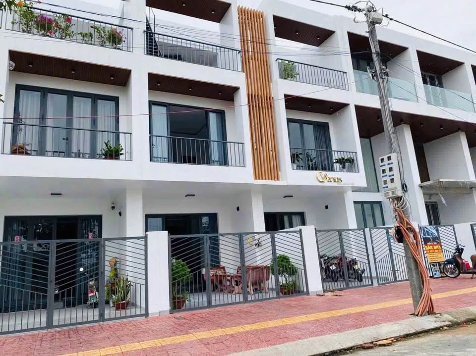 Bán nhà phố tại khu đô thị Sao Mai, thành phố Cà Mau với giá chỉ 890 triệu đồng