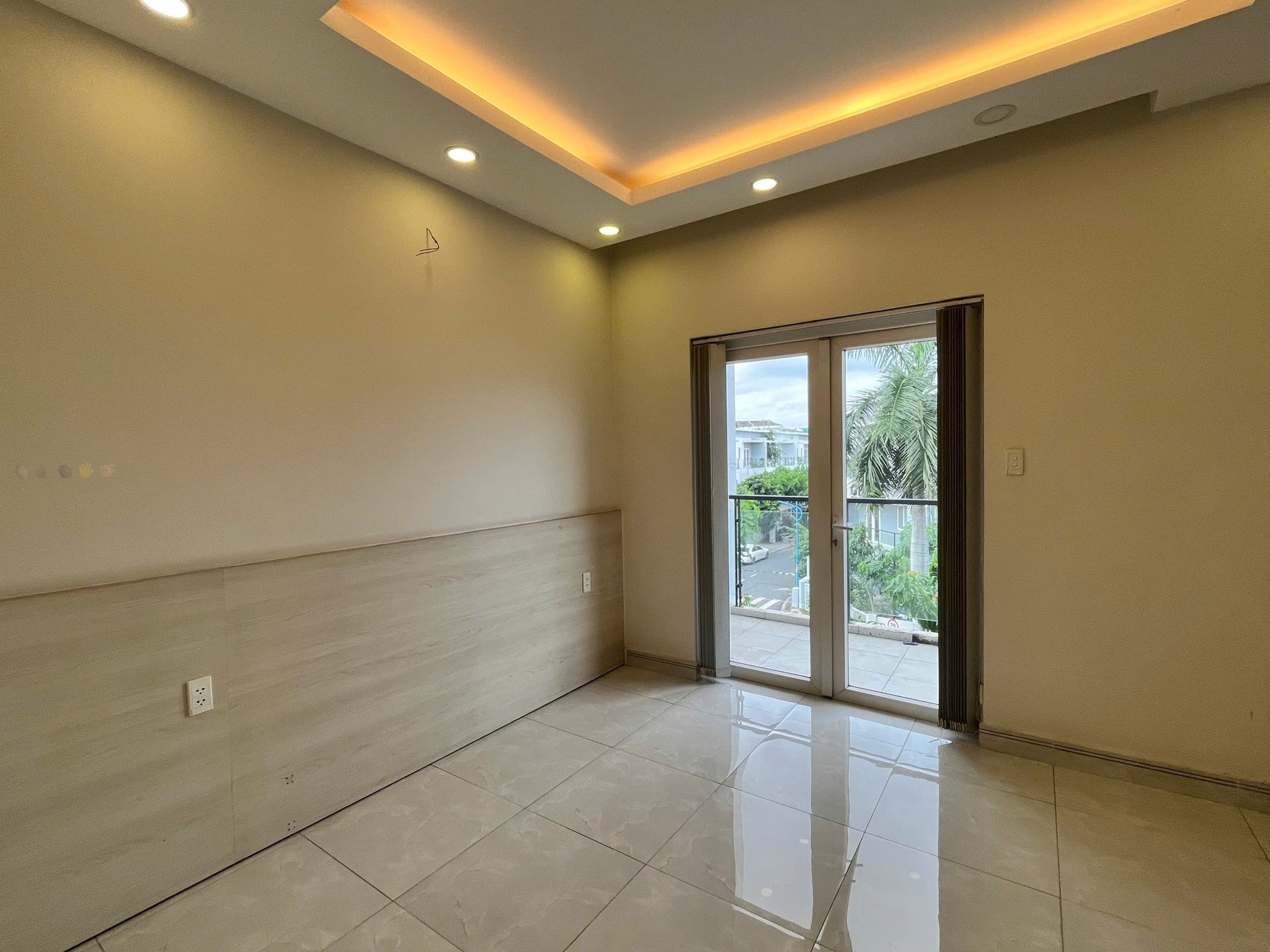 Cho thuê nhà phố Mega Village Khang Điền, 3 phòng ngủ, full nội thất 14 triệu/tháng