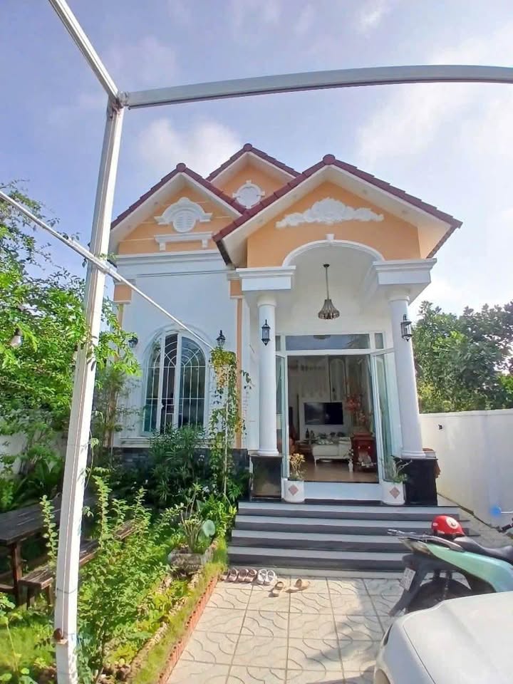 Nhà mái Thái View Đà Lạt, tặng full nội thất cao cấp, giá hời