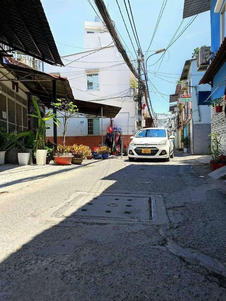 Nhà Âu Dương Lân, Phường 3, Quận 8 - 3.38 tỷ, hẻm xe hơi, 2 ngủ, hướng Đông Nam