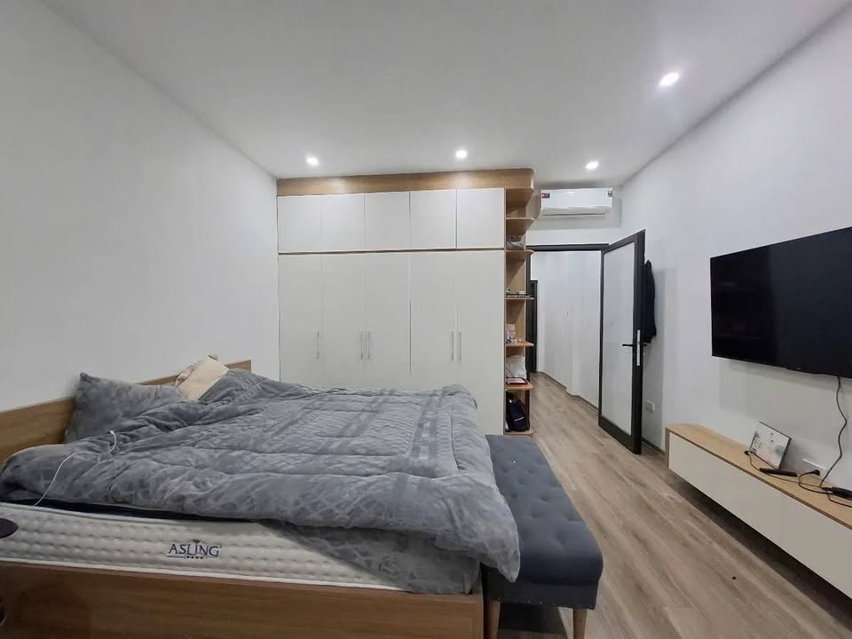 Nhà đẹp 5 tầng trung tâm Phú Thượng, ô tô vào nhà, sổ đỏ phân lô