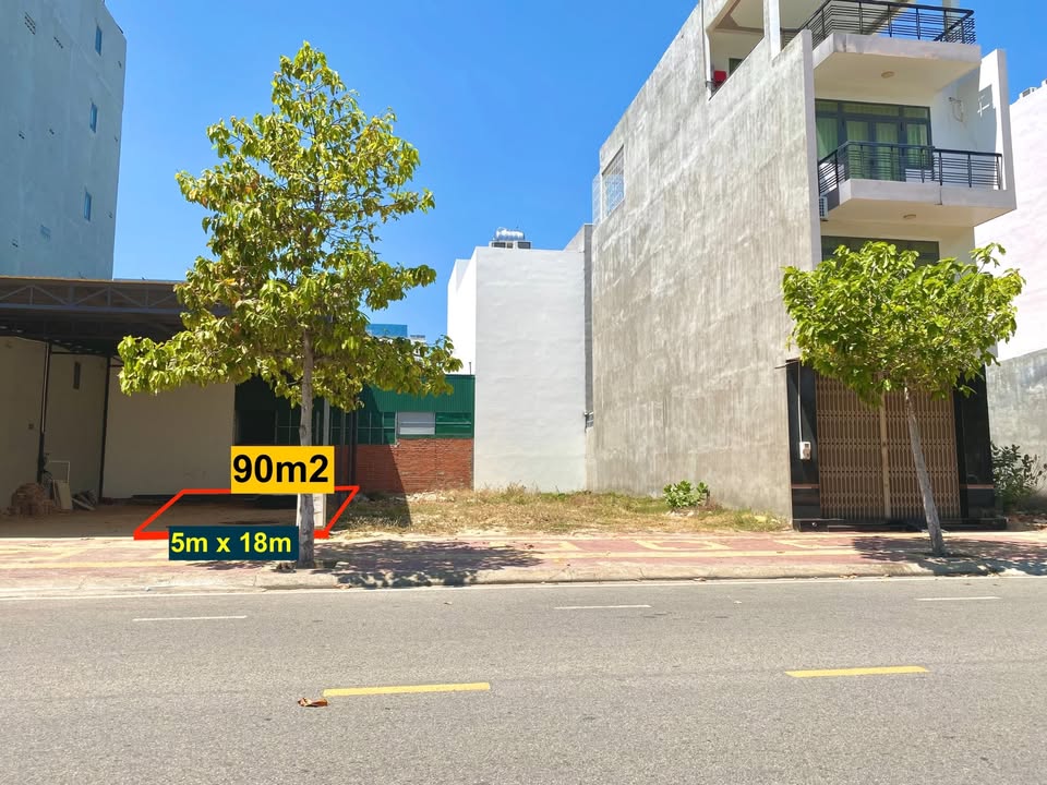 Nhà 90m2 mặt tiền Hoàng Diệu, kinh doanh sầm uất, giá tốt