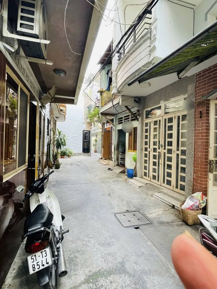 Vị trí đắc địa tại Hẻm 4m Trần Bình Trọng, Phường 2, Quận 5