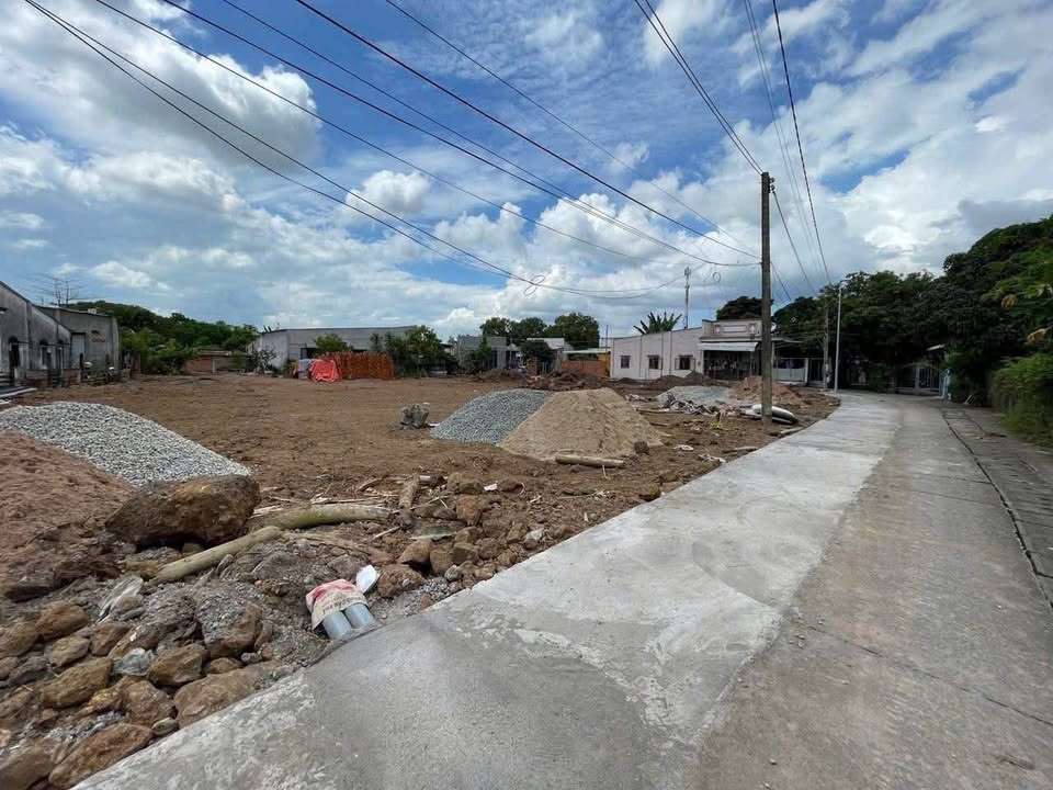 Bán 6 lô đất trung tâm thị trấn Long Điền, Bà Rịa- Vũng Tàu, sổ sẵn, giá 1,28 tỷ