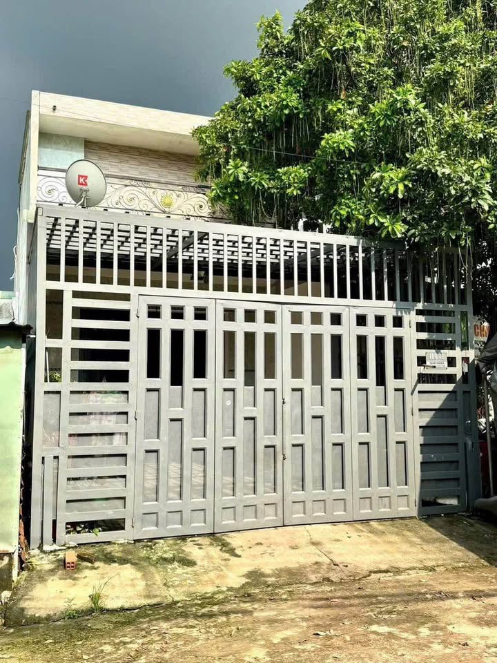 Nét xưa nhà Phú Hòa trệt lửng, hẻm 109 Nguyễn Thái Bình