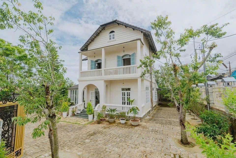 Villa Đà Lạt siêu rộng rãi, gần Hồ Than Thở, giá thuê chỉ 25 triệu