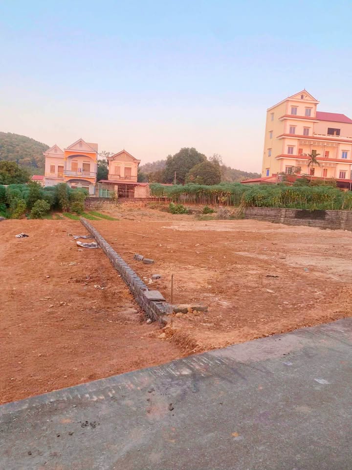 Siêu phẩm đất thổ cư Hữu Bằng - Ngọc Xá đã sẵn sàng chào đón chủ nhân mới