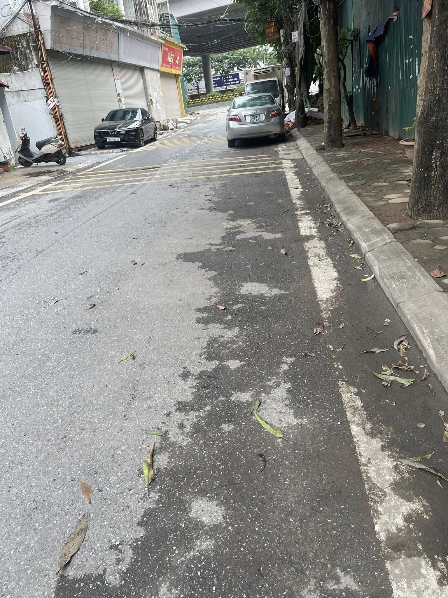 Bán nhà 5 tầng, diện tích 50m2, mặt tiền 4,8m, ô tô tránh, ngõ thông Cầu Giấy, giá 14 tỷ