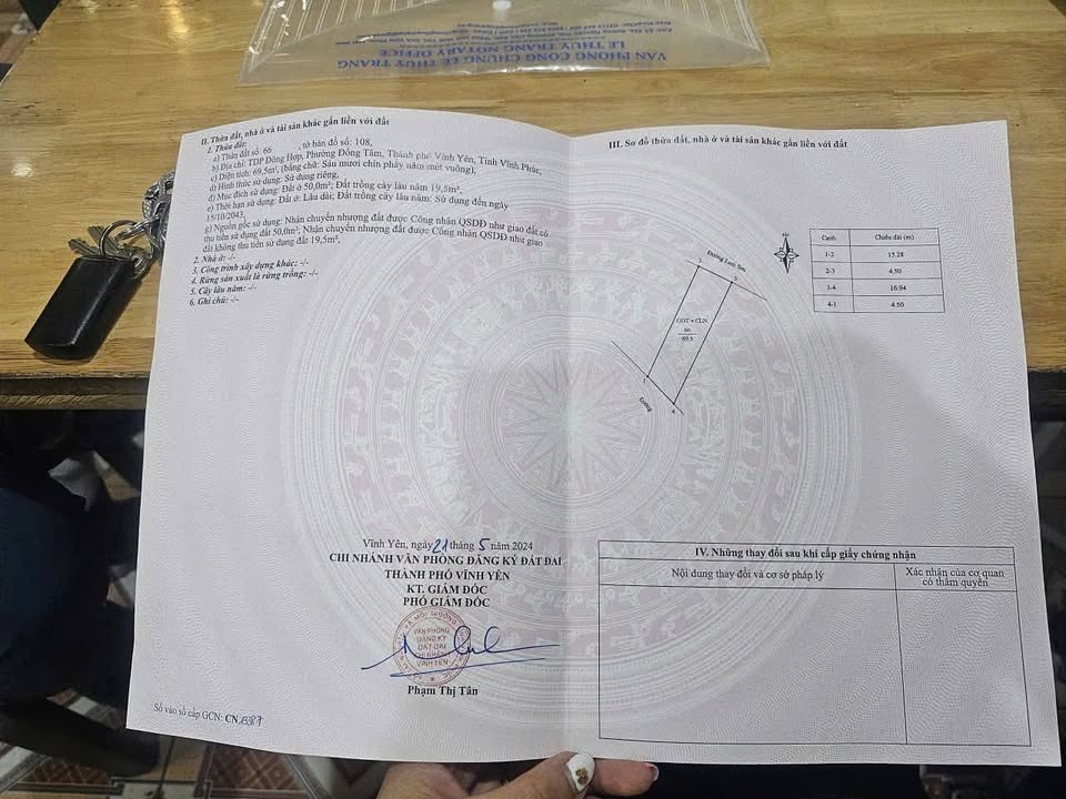 Bán đất tặng nhà mặt đường Lam Sơn, Vĩnh Yên, giá tốt nhất thị trường