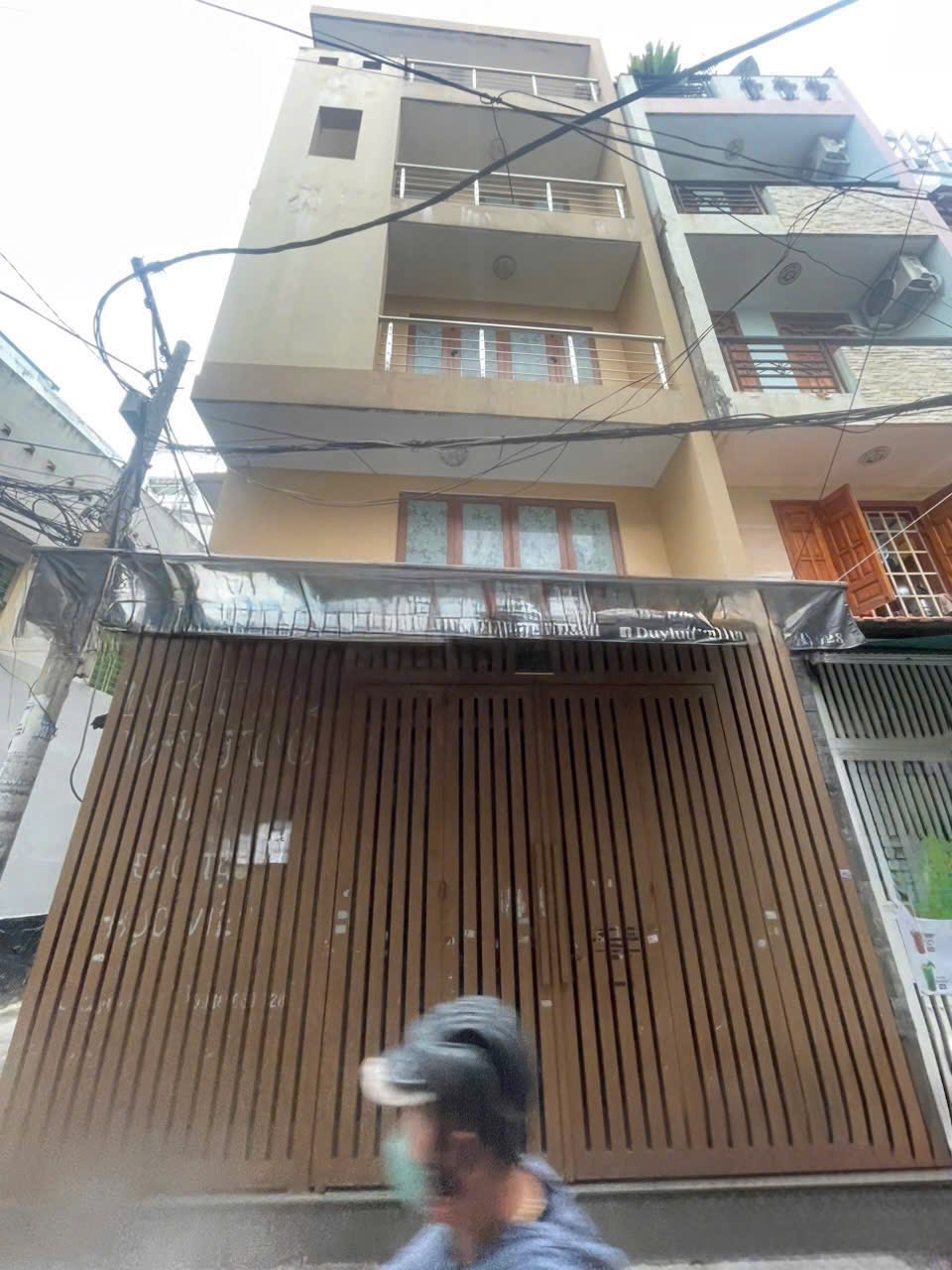 Nhà góc 2 mặt tiền Huỳnh Văn Bánh sang trọng, đa năng