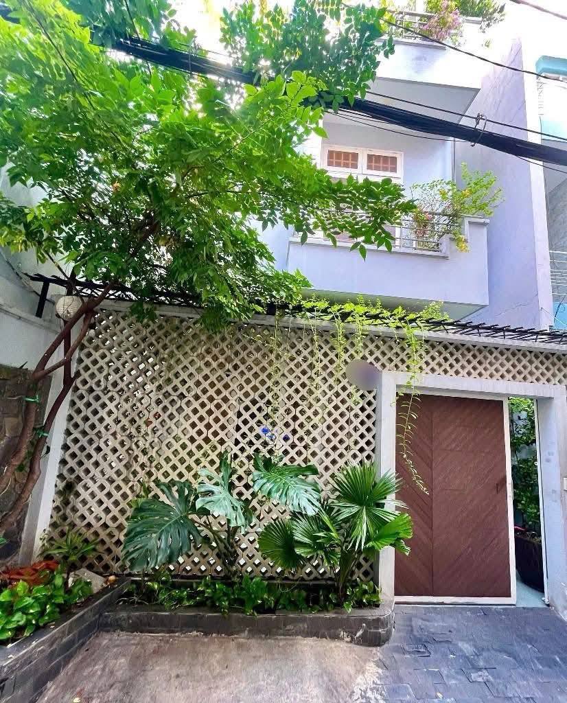 Ngôi nhà mơ ước tại Phú Nhuận 80m2, 3 tầng, ngang 6.1m, sẵn sàng đón chủ mới