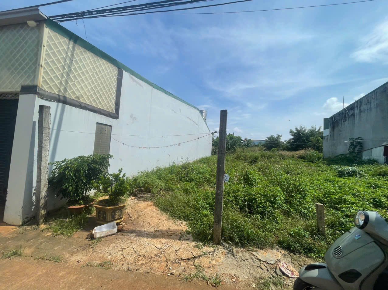 Đất vàng Buôn Ma Thuột 5,5mx22m, hẻm rộng ô tô, giá 2,25 tỷ