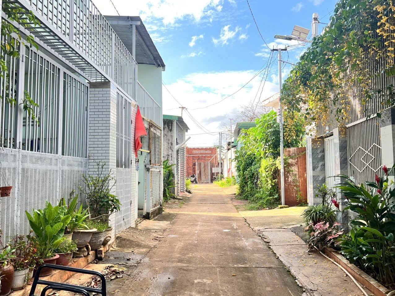 Đất vàng hẻm 138 Y Wang 5x25m, 1,75 tỷ, gần Đại học Tây Nguyên - Đầu tư hay ở đều ngon