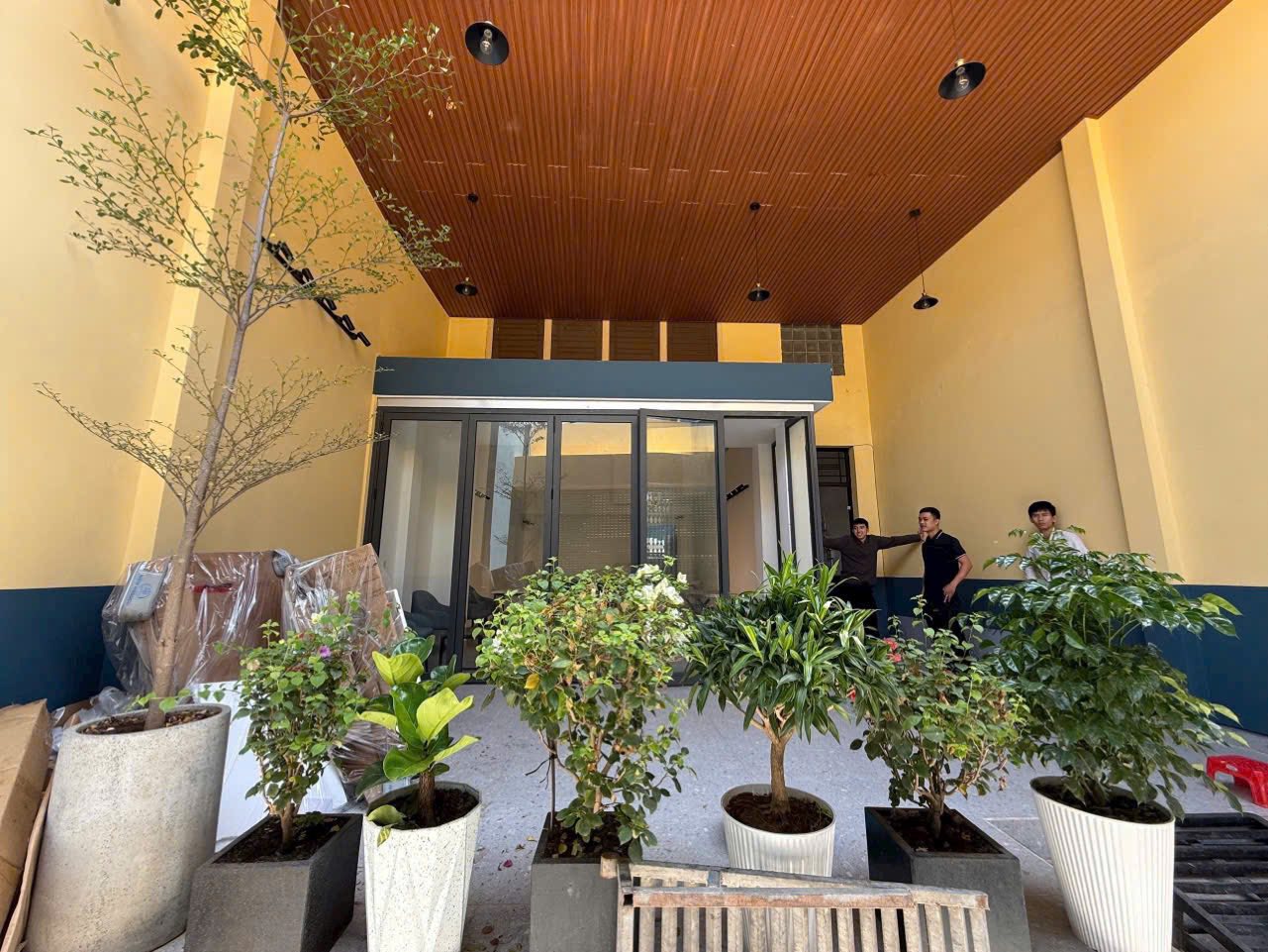 Siêu phẩm mặt bằng góc ngã tư đường Huỳnh Tịnh Của, Quận Bình Thạnh đã sẵn sàng chào đón chủ nhân mới