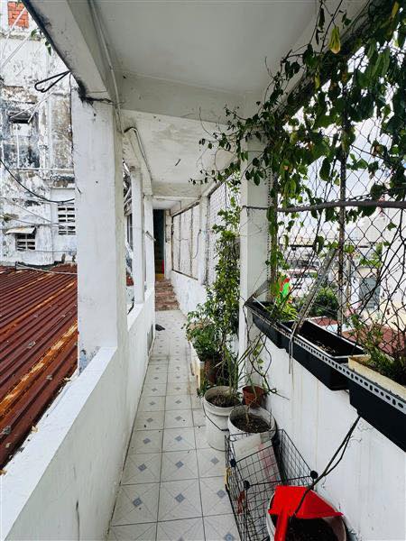 Nhà tập thể 55m2, 2 phòng ngủ, hành lang riêng, 4 mặt thoáng