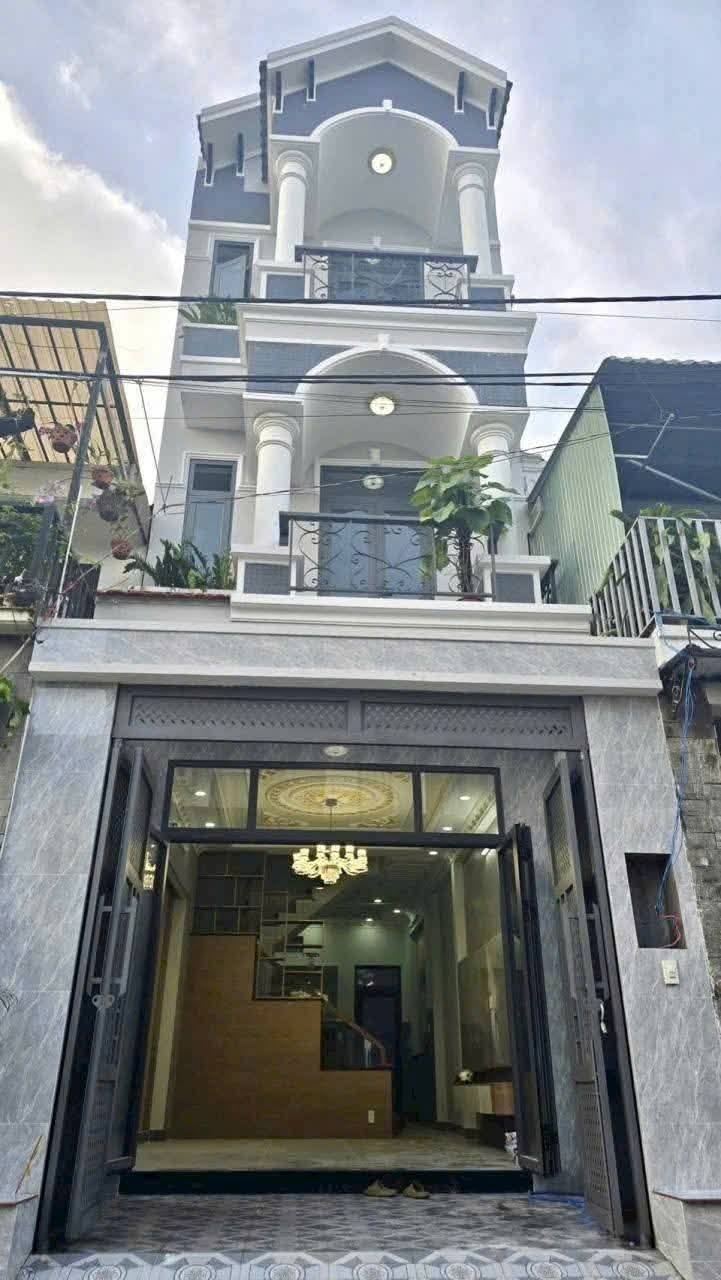 Bán nhà 3 tầng mới xây đẹp, 54m² tại Phường Long Trường, Thủ Đức